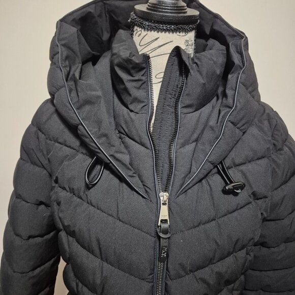 DKNY Puffer Coat - Picture 3 of 10